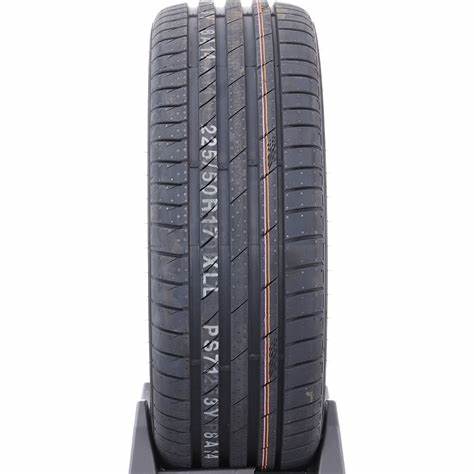 Kumho Ecsta PS71 215/55 R17 94W