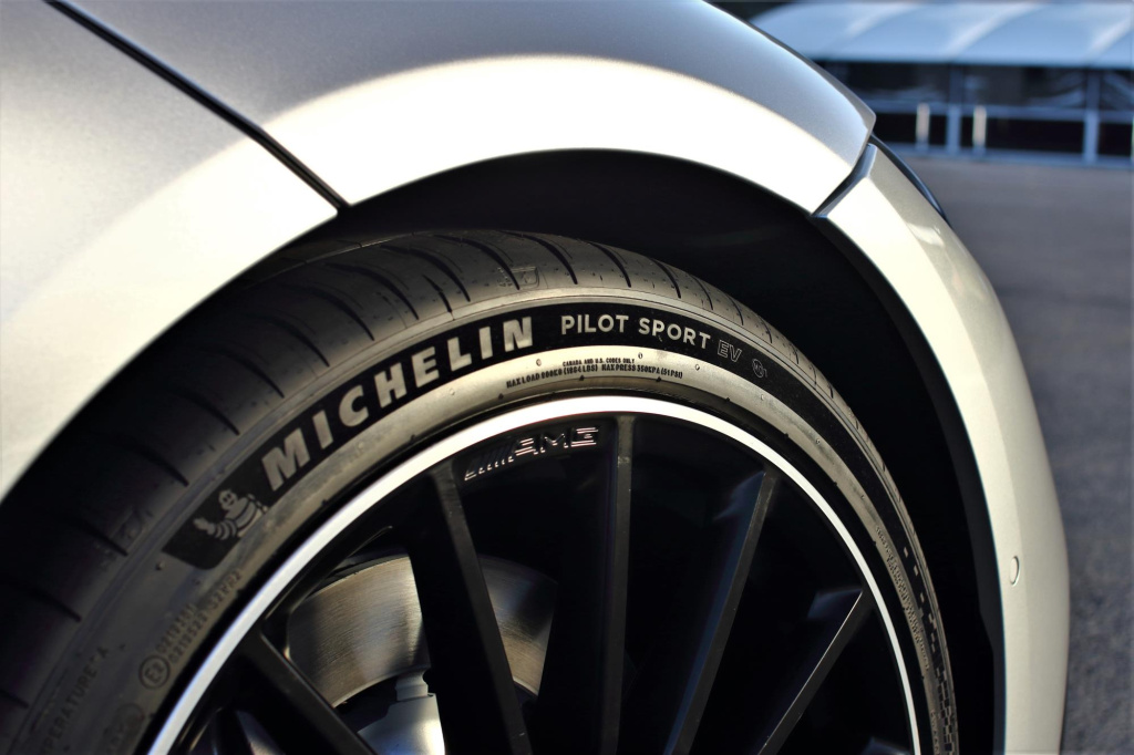 Michelin Pilot Sport EV Acoustic 275/35 R22 104Y XL MO1