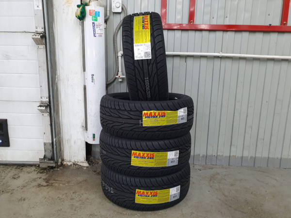 Maxxis Victra MA-Z4S 245/40 R20 99W XL FP