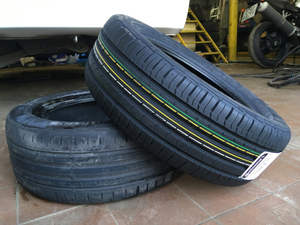 Continental ContiPremiumContact 5 SUV 225/65 R17 102V
