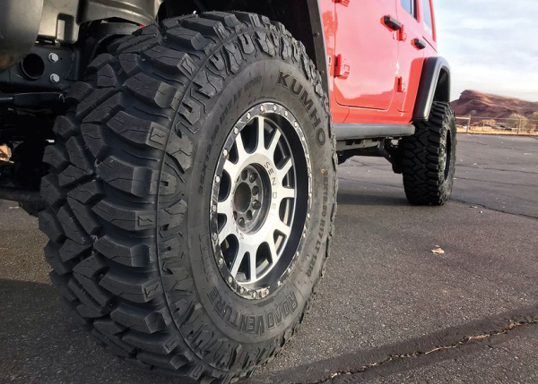 Kumho Road Venture MT71 265/70 R17 121/118Q