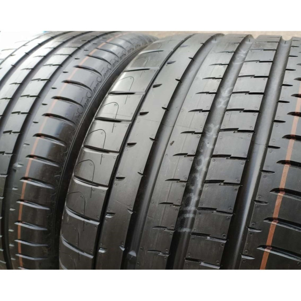 Yokohama Advan Sport V107 245/45 R19 102Y