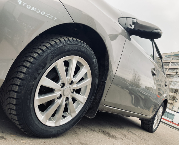 Kumho WinterCraft Ice WI32 255/55 R18 109T