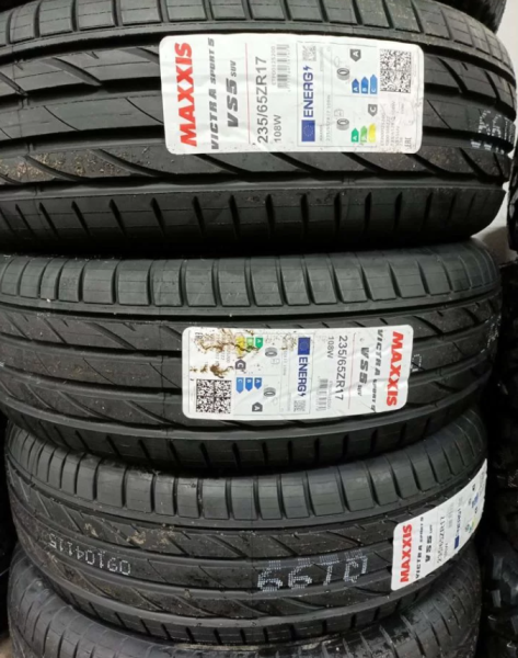 Maxxis Victra Sport VS-5 SUV 235/55 R20 102W