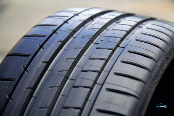 Michelin Pilot Super Sport 285/30 R20 99Y MO1