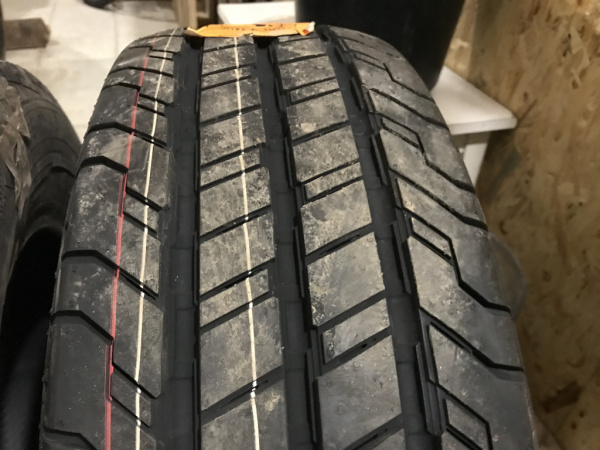 Continental ContiVanContact 100 215/60 R17C 109/107T