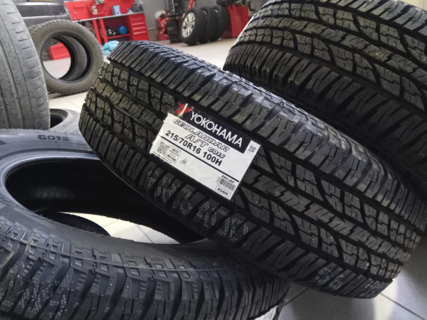 Yokohama Geolandar A/T G015 225/70 R16 103H Yokohama Geolandar A/T G015 225/70 R16 103H