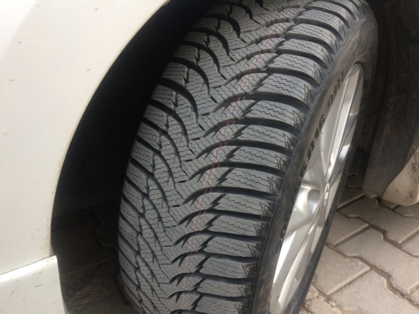 Kumho WinterCraft WP51 175/60 R15 81T Kumho WinterCraft WP51 175/60 R15 81T