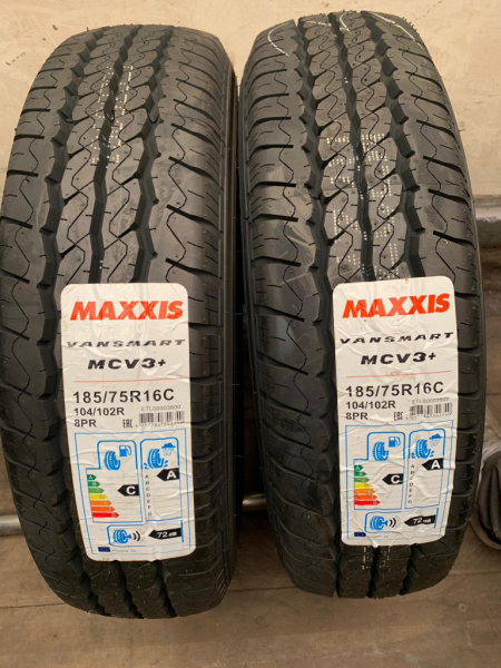 Maxxis Vansmart MCV3 + 205/70 R15C 106/104R