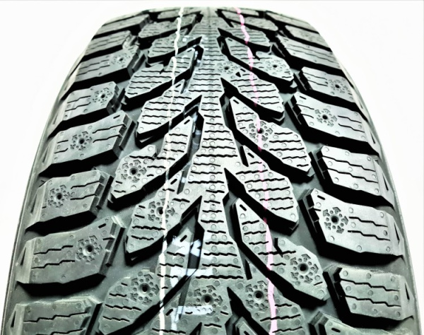 Kumho WinterCraft Ice WI32 275/40 R20 106T