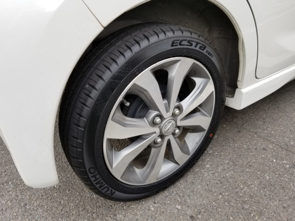 Kumho Ecsta HS51 215/55 R18 95H