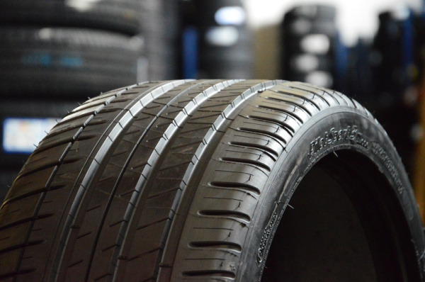 Michelin Pilot Sport 3 285/35 R18 101Y XL MO1