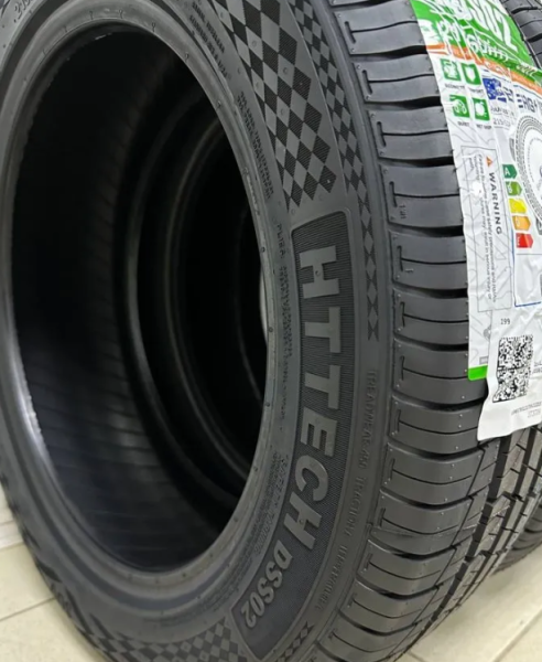 DoubleStar DSS02 245/60 R18 105H DoubleStar DSS02 245/60 R18 105H