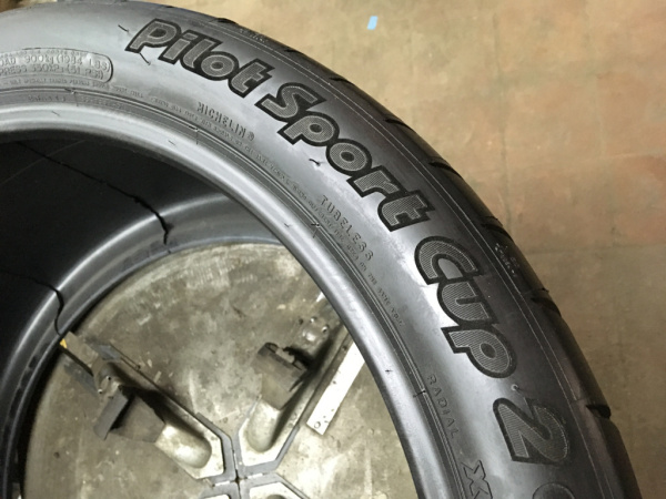 Michelin Pilot Sport Cup 2 R 285/35 R19 103Y XL MO1 A