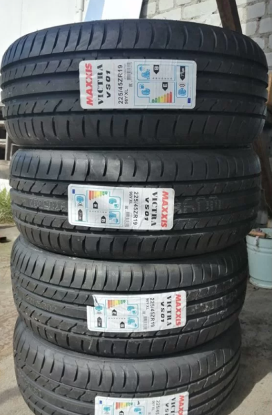 Maxxis Victra Sport VS-01 265/45 R21 104W XL