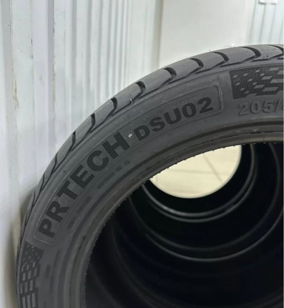 DoubleStar DSU02 275/55 R20 117W